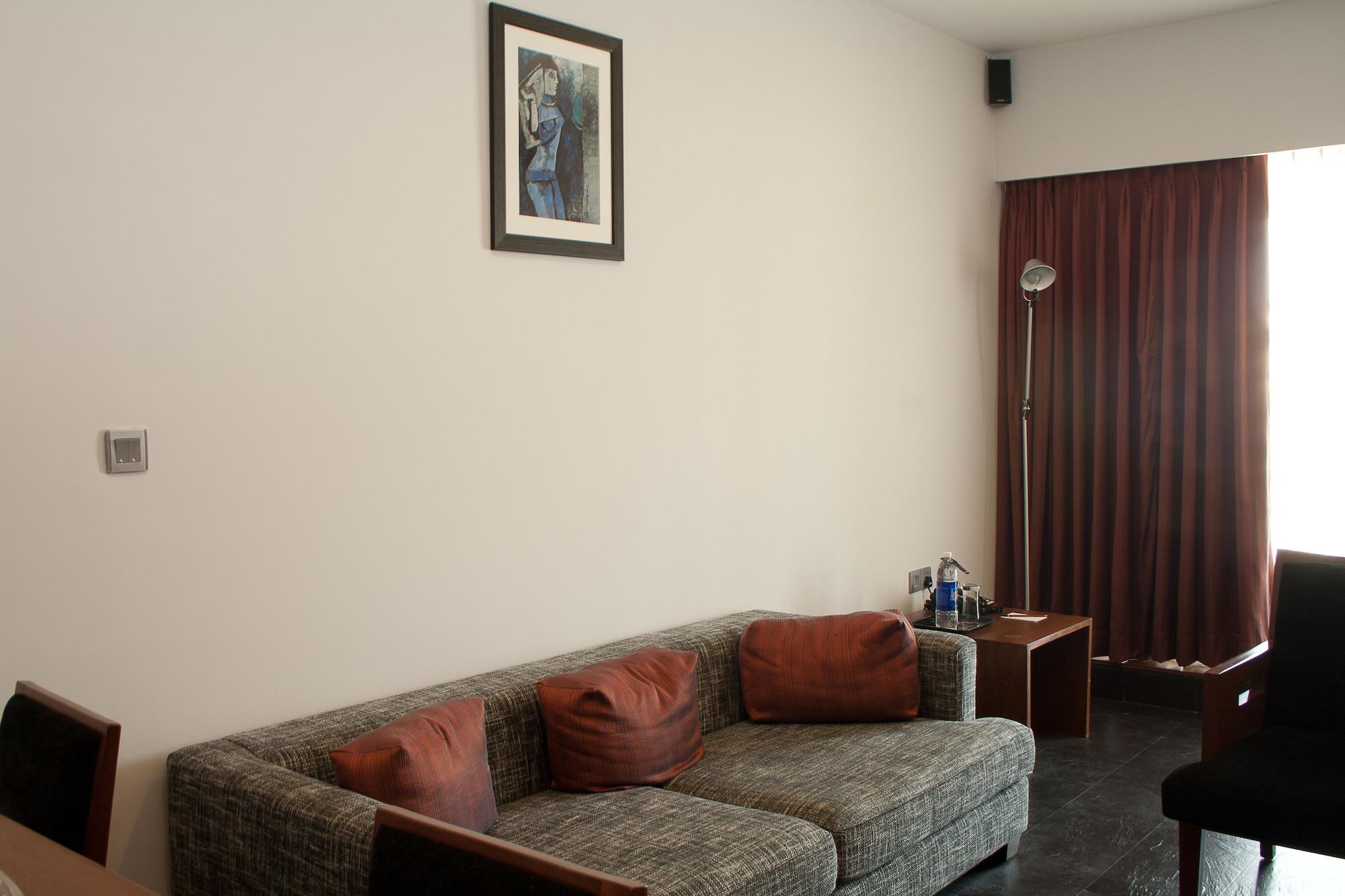 Parc Estique Hotel 4*