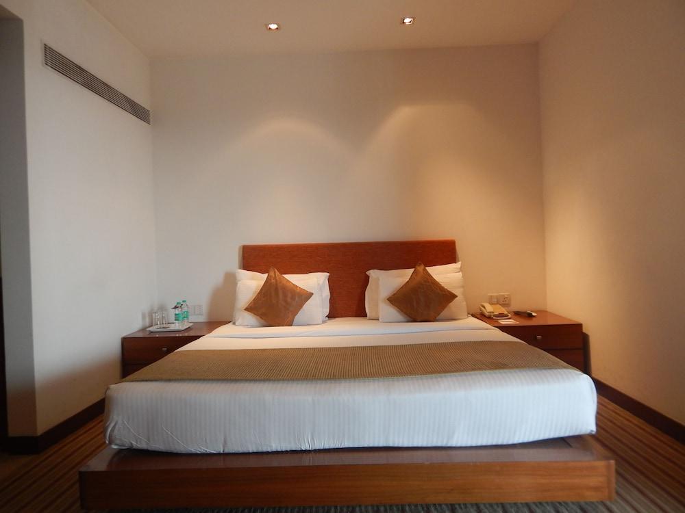 Parc Estique 4* Pune