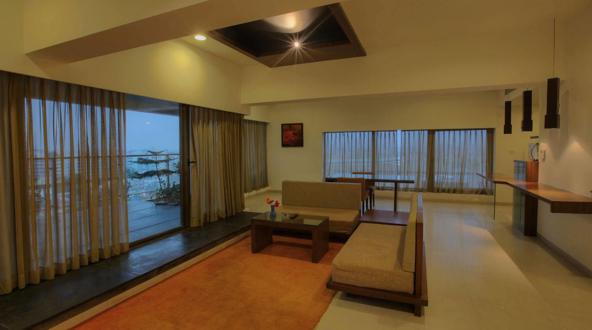 Parc Estique 4* Pune